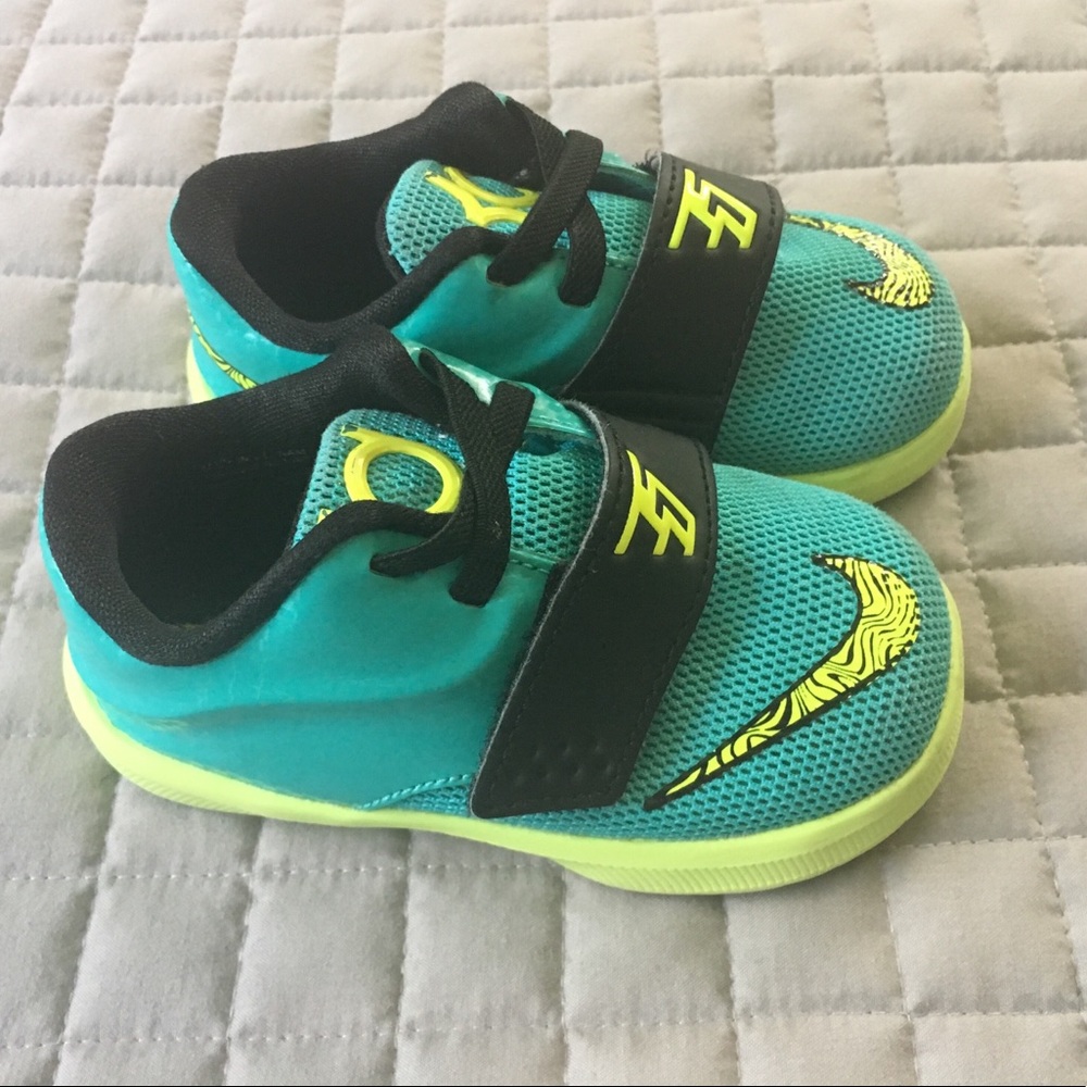 Toddler Boys Size 5 Nike KD